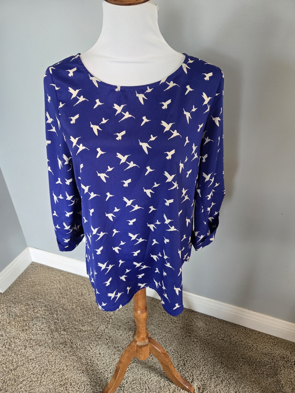 Blue Bird-Print Long Sleeve Blouse - Medium